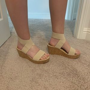 Womens elastic wedge sandals size 9